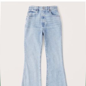 Abercrombie Curve love ultra high rise stretch flare jeans - SIZE 6 - XS length